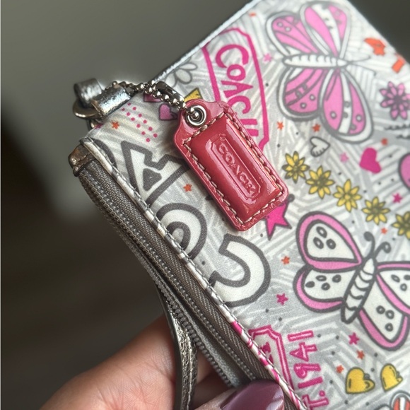 Coach poppy wristlet - Picture 4 of 7